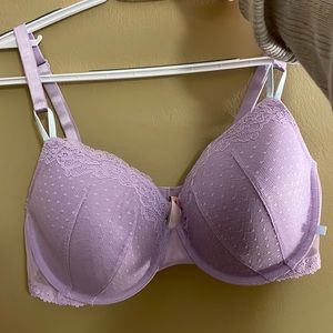 Victoria Secret Bra size 38D never worn w/o tags